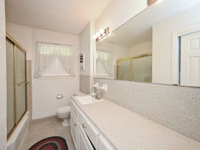 4910 Yarwell Drive, Houston TX 77096