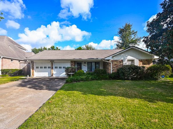 4910 Yarwell Drive, Houston TX 77096
