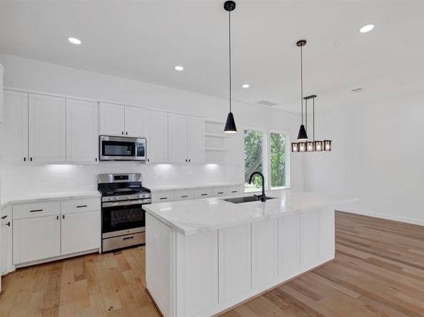 9426 Campbell Road B, Houston TX 77080