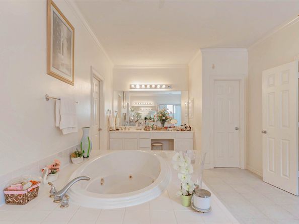 6131 Stoney Brook Drive, Houston TX 77036