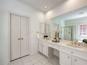 3220 Maroneal Street, Houston TX 77025