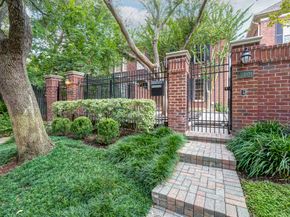 3220 Maroneal Street, Houston TX 77025