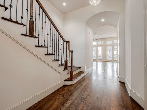 9940 Woodwind Lane S, Houston TX 77025