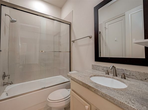 9940 Woodwind Lane S, Houston TX 77025