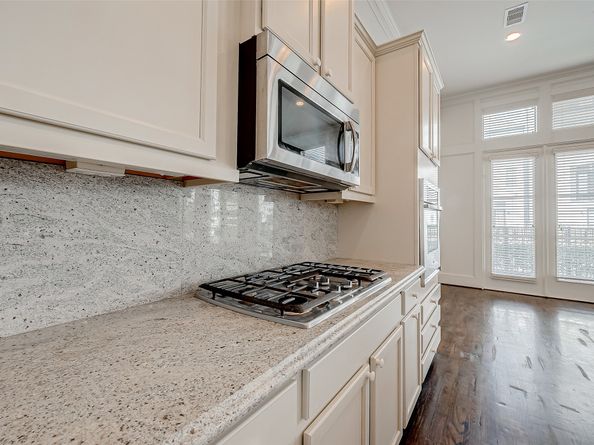 9940 Woodwind Lane S, Houston TX 77025