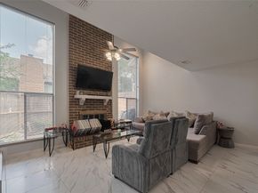 13798 Hollowgreen Drive 305, Houston TX 77082