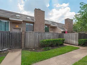 13798 Hollowgreen Drive 305, Houston TX 77082