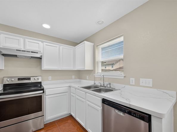 13303 S Ridgewood Knoll Lane, Houston TX 77047