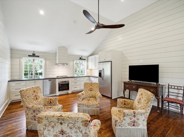 4019 Inverness Drive, Houston TX 77019