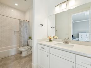 1004 Enid Street B, Houston TX 77009