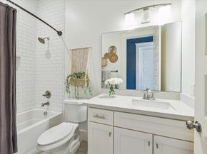 1004 Enid Street B, Houston TX 77009