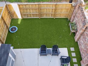 1004 Enid Street B, Houston TX 77009