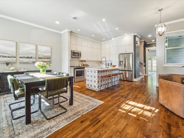 1004 Enid Street B, Houston TX 77009