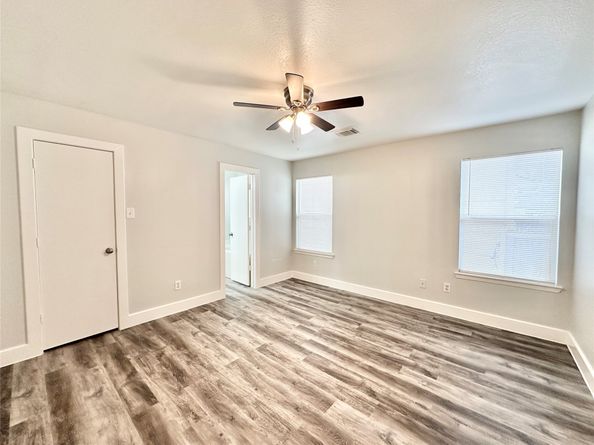 11956 Chanteloup Drive, Houston TX 77047