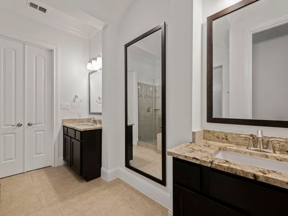 2623 Shady Woods Lane, Houston TX 77008