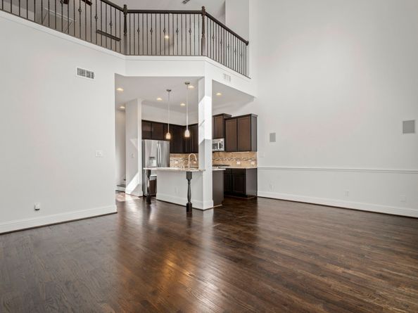 2623 Shady Woods Lane, Houston TX 77008