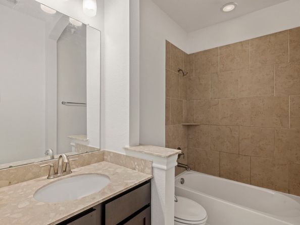 2623 Shady Woods Lane, Houston TX 77008