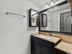18204 Heritage Ln Lane 8204, League City TX 77058