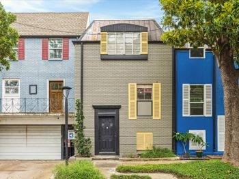 811 Lovett Boulevard