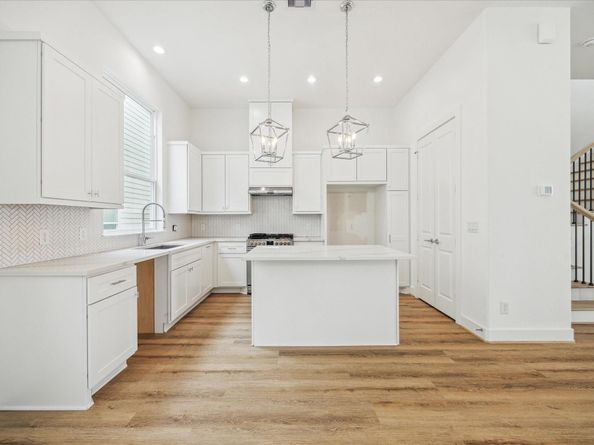 10923 Brookeshire Chase Lane, Houston TX 77043