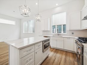 10923 Brookeshire Chase Lane, Houston TX 77043