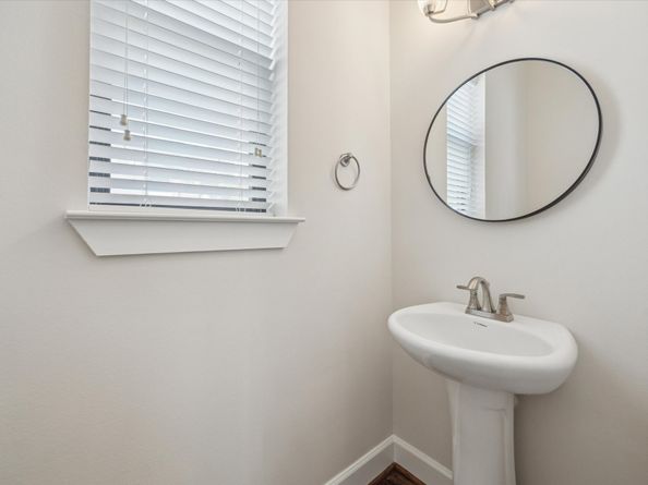 4113 Eigel Street, Houston TX 77007