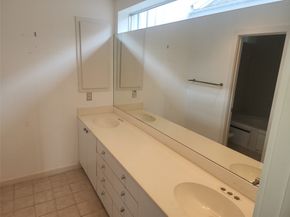 5015 Floyd Street, Houston TX 77007