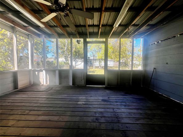 6606 Thornwall Street, Houston TX 77092