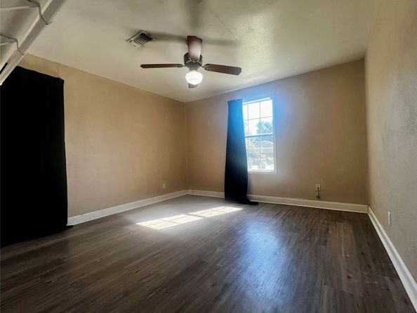 6606 Thornwall Street, Houston TX 77092