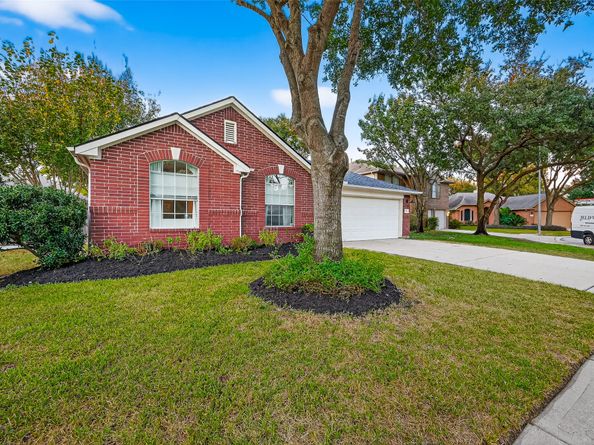 18214 Cobblestone Drive, Cypress TX 77429