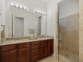 5949 Kiam Street B, Houston TX 77007