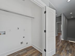 7704 Sealey Street, Houston TX 77088