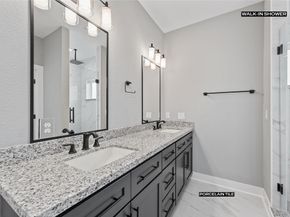 7704 Sealey Street, Houston TX 77088