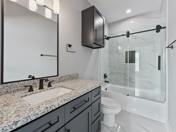 7704 Sealey Street, Houston TX 77088