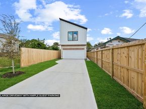 7704 Sealey Street, Houston TX 77088