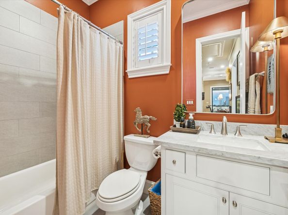 23 Robita Street, Houston TX 77019