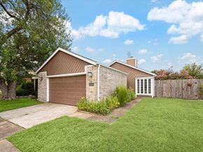 3907 Moss Tree Road, Houston TX 77043