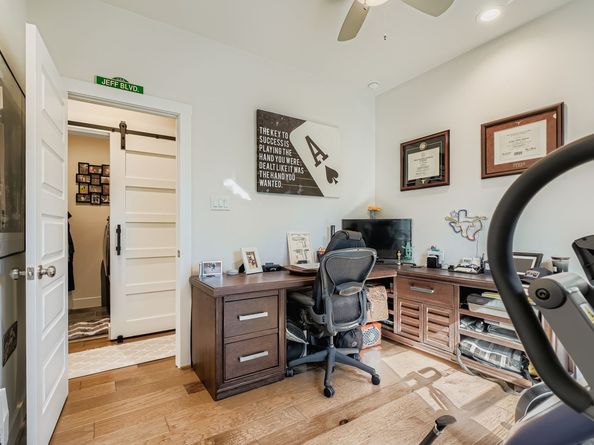 1012 W 23rd Street, Houston TX 77008