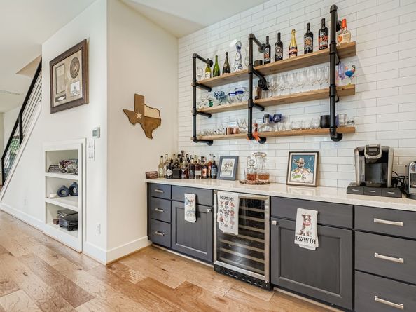 1012 W 23rd Street, Houston TX 77008