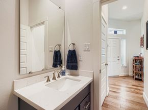 1012 W 23rd Street, Houston TX 77008