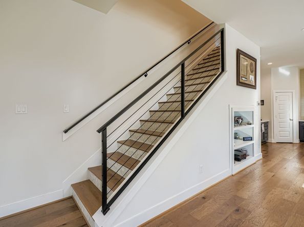 1012 W 23rd Street, Houston TX 77008