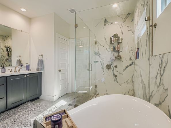 1012 W 23rd Street, Houston TX 77008