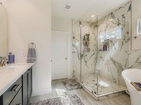 1012 W 23rd Street, Houston TX 77008