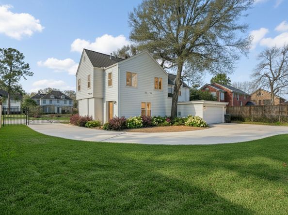 3415 Southmore Boulevard, Houston TX 77004