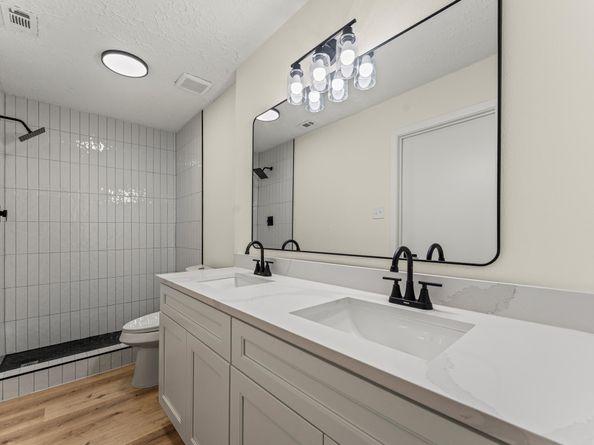 13307 N Thorntree Drive, Houston TX 77015