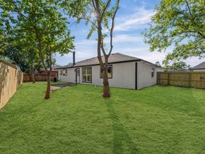 13307 N Thorntree Drive, Houston TX 77015