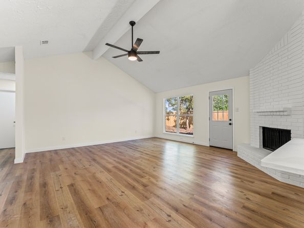 13307 N Thorntree Drive, Houston TX 77015