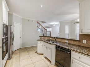 2634 Couch Street, Houston TX 77008