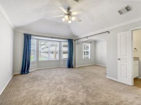 2634 Couch Street, Houston TX 77008