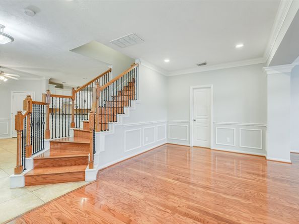 2634 Couch Street, Houston TX 77008